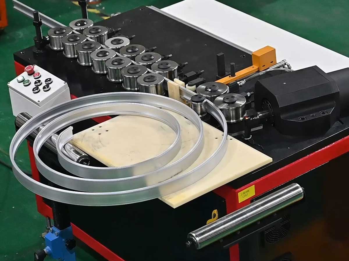 高谱数控滚弯机 - 金属型材精准滚弯设备